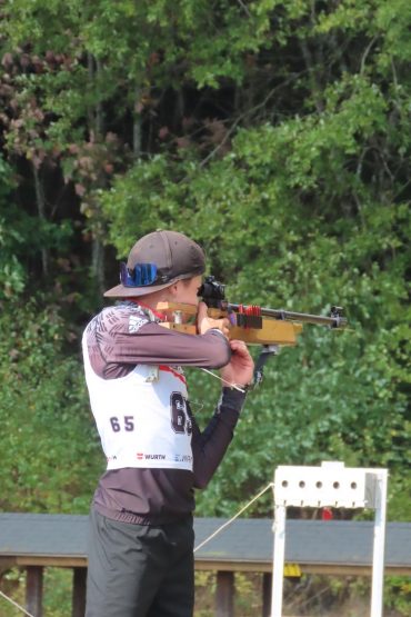 Gelungener Start in die Deutsche Schülercup-Saison im Biathlon für Elias Schnurrer